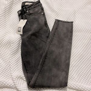 NWT- Insight Denim- 26. Ryder Mid Skinny